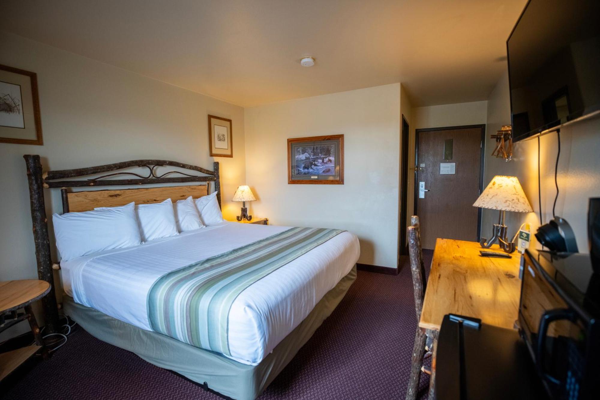 Mountain Vista Hotel เวสต์เยลโลว์สโตน ภายนอก รูปภาพ